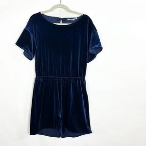 Vineyard Vines Flutter Short Sleeve Velvet Romper